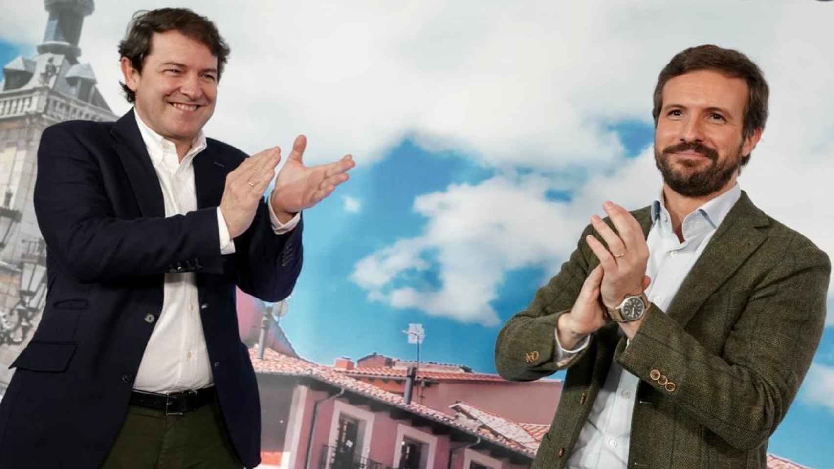 Pablo Casado y Alfonso Fernández Mañueco, en León, durante un encuentro de presidentes provinciales del PP.