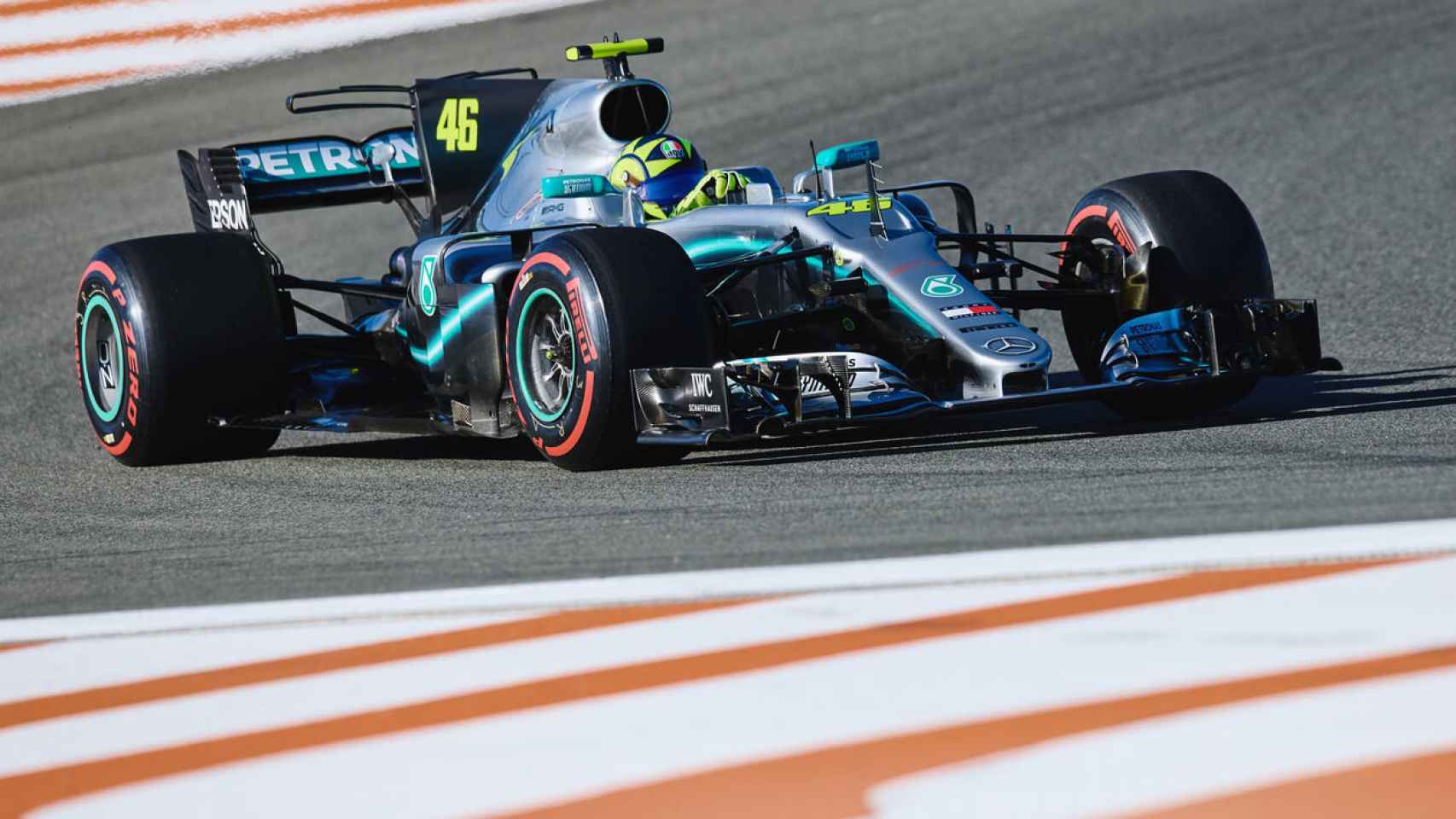 Valentino Rossi durante un test con el equipo Mercedes