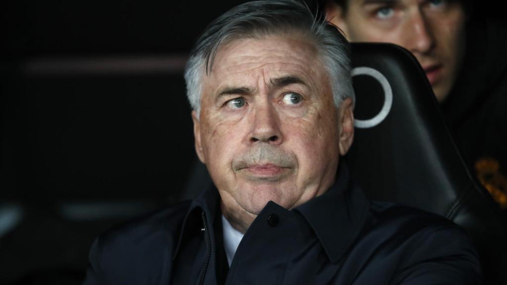 Carlo Ancelotti, en el banquillo del Santiago Bernabéu