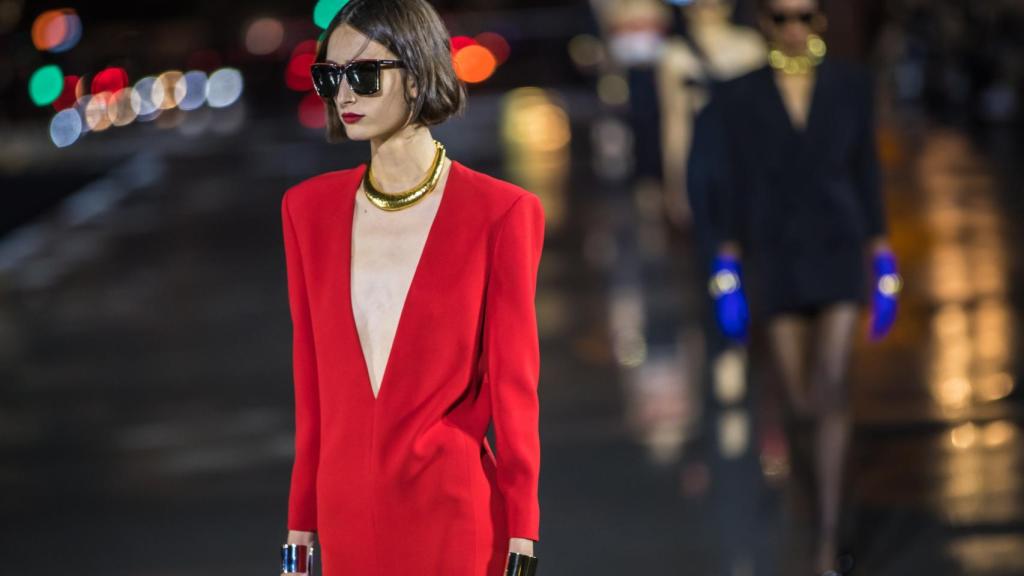 Miriam Saiz durante un desfile de Saint Laurent en París.