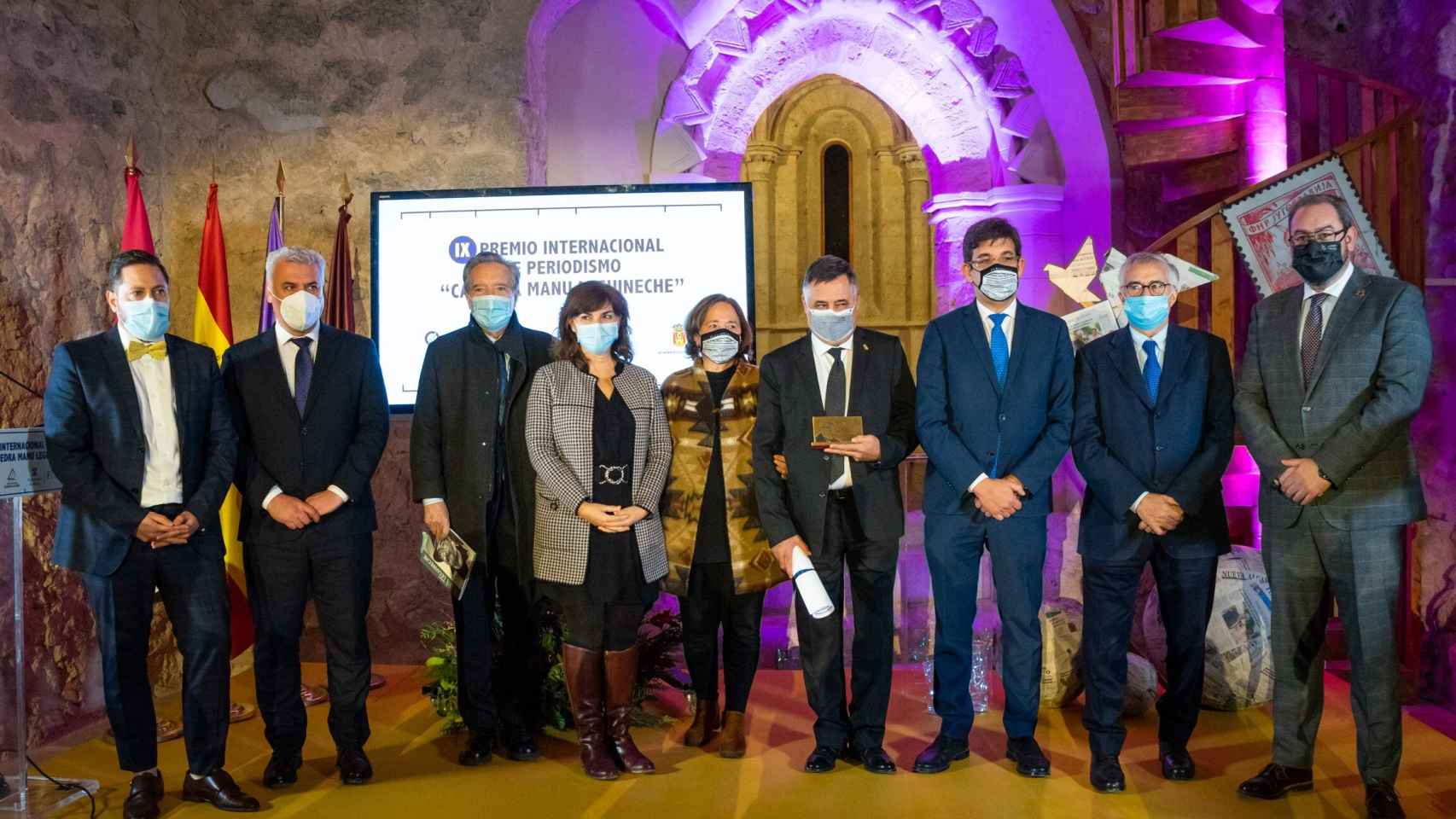 Foto de familia en la entrega del premio a Gervasio Sánchez