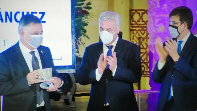 El fotoperiodista Gervasio Sánchez recibe el Premio Internacional de Periodismo 'Cátedra Manu Leguineche'