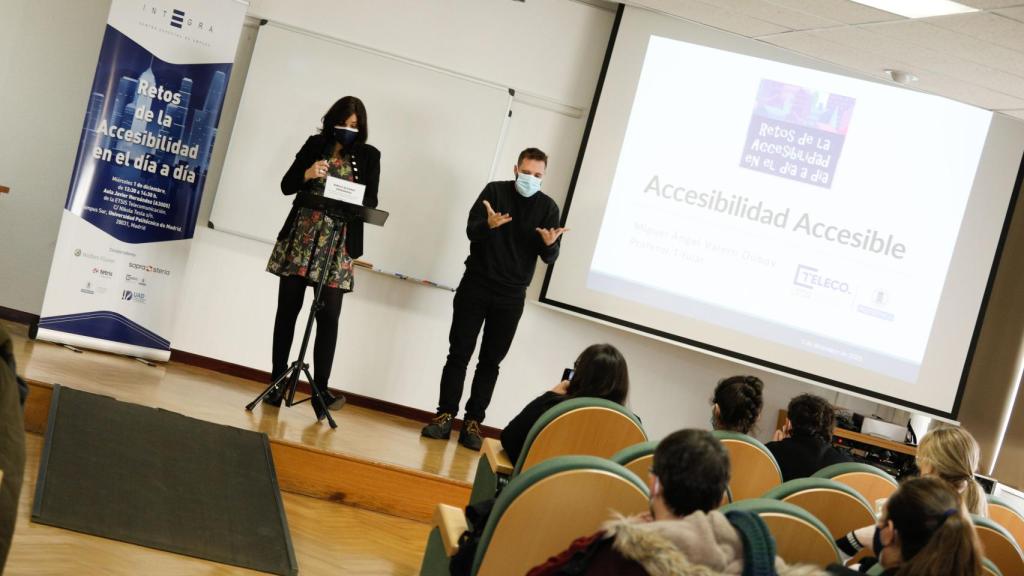 Rebeca Álvarez en la jornada 'Retos de la accesibilidad en el día a día'.