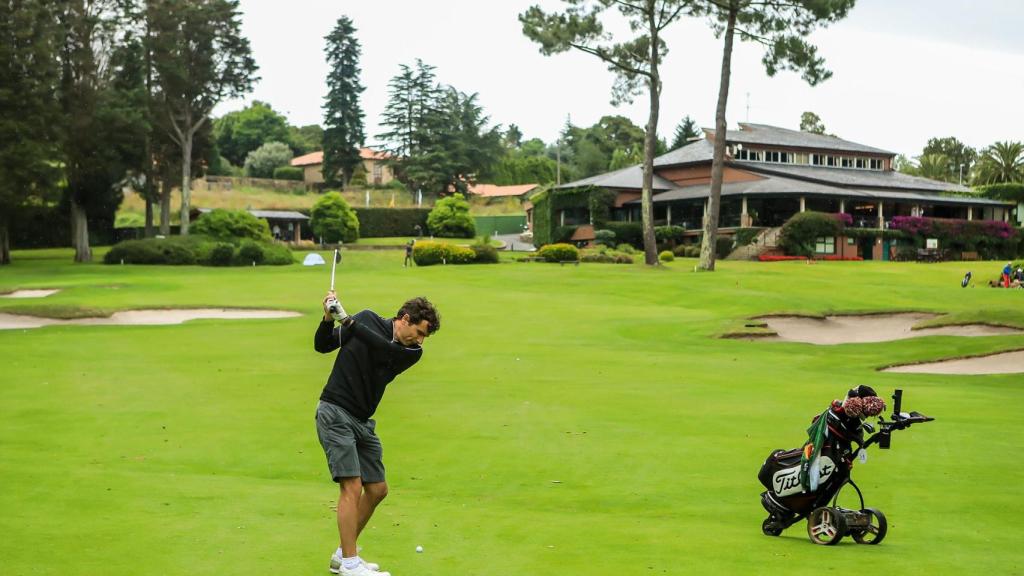 ‘Bunker solidario’, la campaña del Club de Golf de A Coruña a beneficio de la Cocina Económica