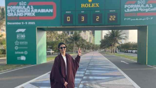 Reema Juffali en el circuito de Fórmula 1 de Arabia Saudí