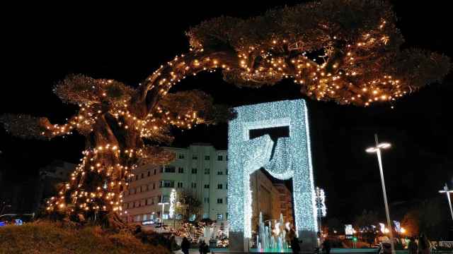 Plaza América decorada para la Navidad en 2020.