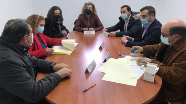 Firma de los convenios con la participación del delegado territorial de la Junta en Salamanca, Eloy Ruiz