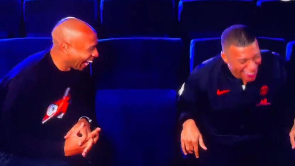 Thierry Henry y Kylian Mbappé, durante una entrevista para Amazon