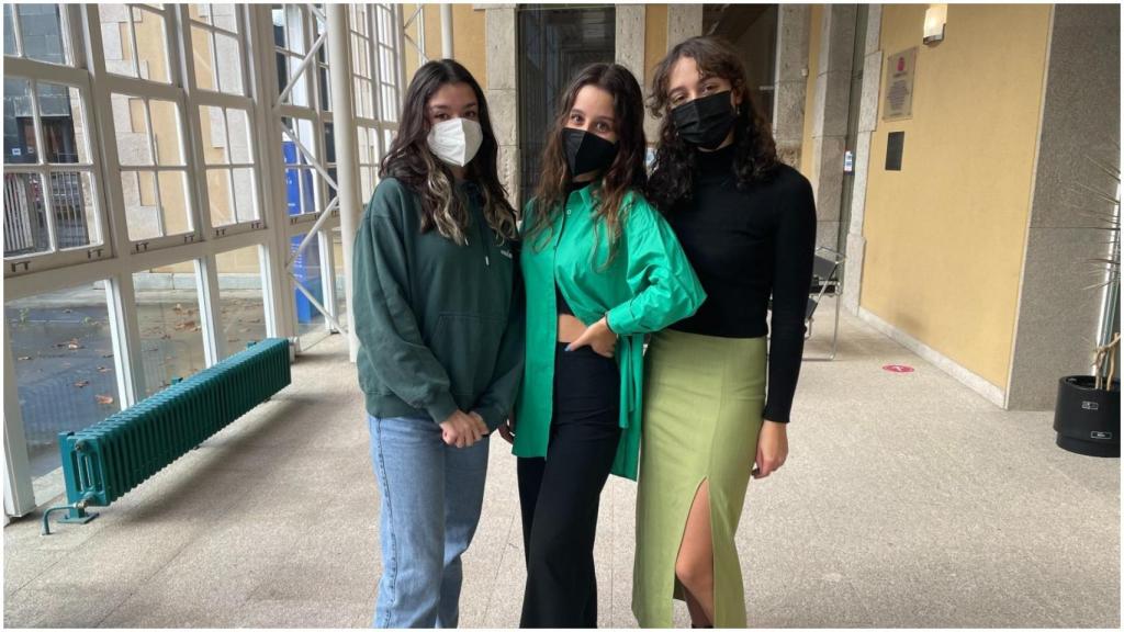 Julieta, Antía y Sara reconocidas por su pieza ‘Fashion Victims’.