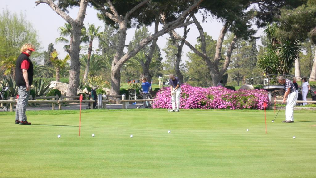 Clientes en el Plantío Golf de Alicante.