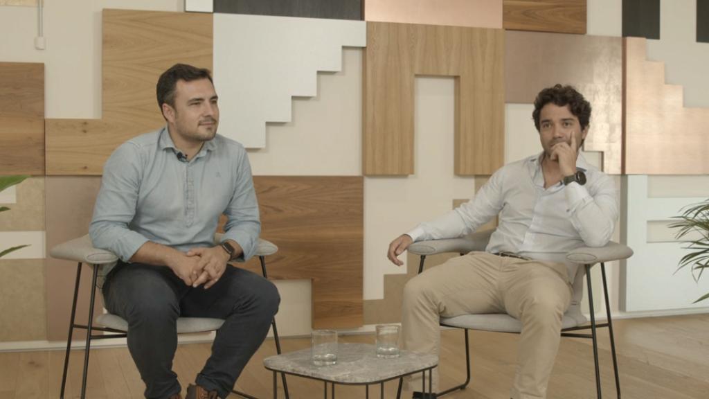 De izquierda a derecha: Jonatan Amenedo, CEO de Dative.io, y Alfredo Gonzalez, COO de la empresa.