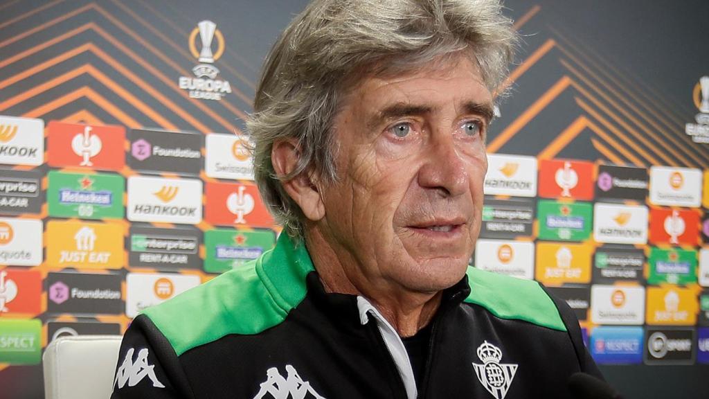 Manuel Pellegrini, en rueda de prensa de la Europa League