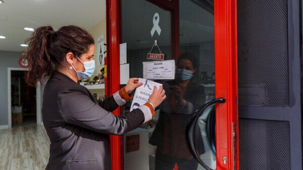 Restricciones en una tienda de zapatos