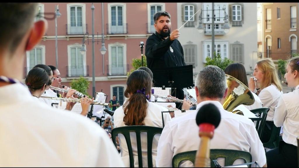 Julián González, director de la banda escuela del Rocío