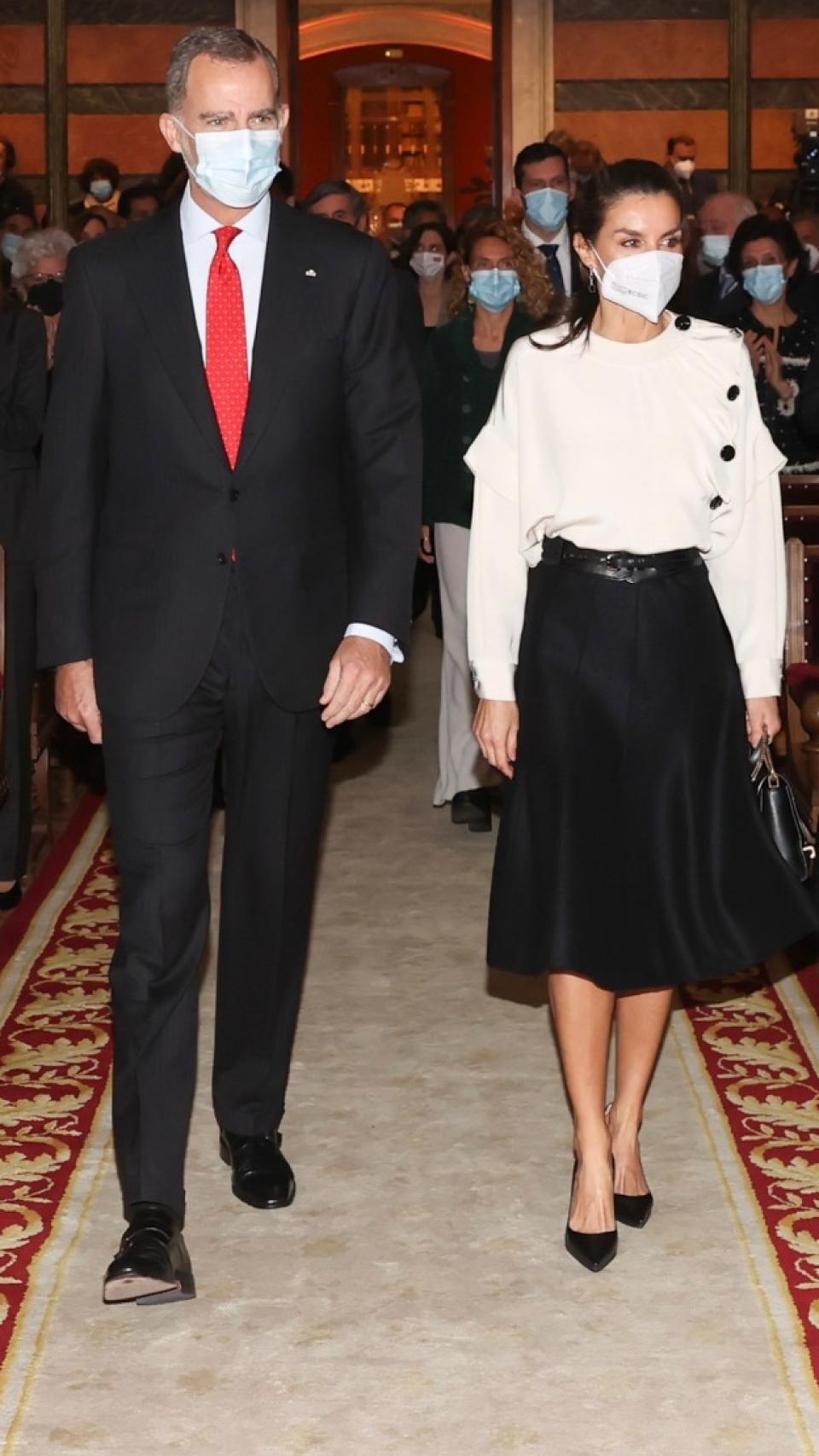 El 'outfit' que ha escogido la Reina para el acto institucional de la Asociación de Academias de la Lengua Española.