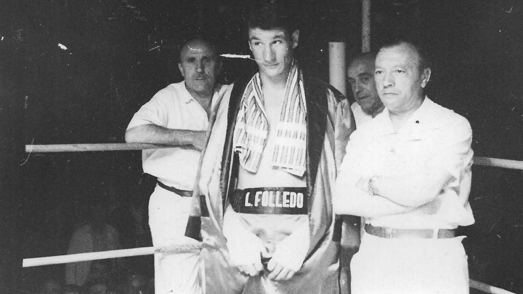 En uno de sus combates junto a Segundo Bartos, su entrenador.