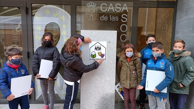 Algunos de los niños participantes en la iniciativa en apoyo a las personas con discapacidad