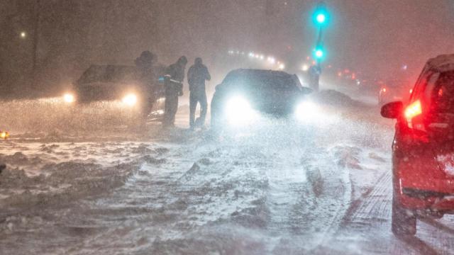 Problemas de circulación durante un temporal invernal. EFE/EPA/Henning Bagger