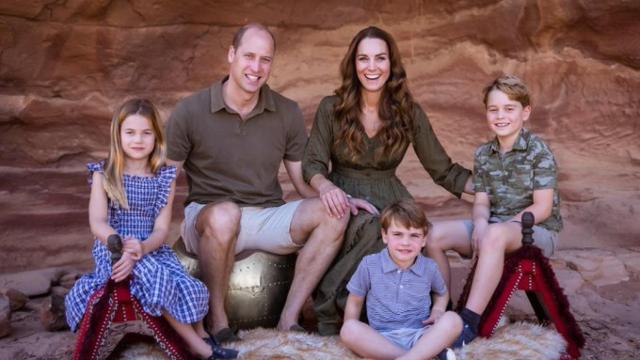 La familia ha compartido una imagen de sus vacaciones en Jordania.