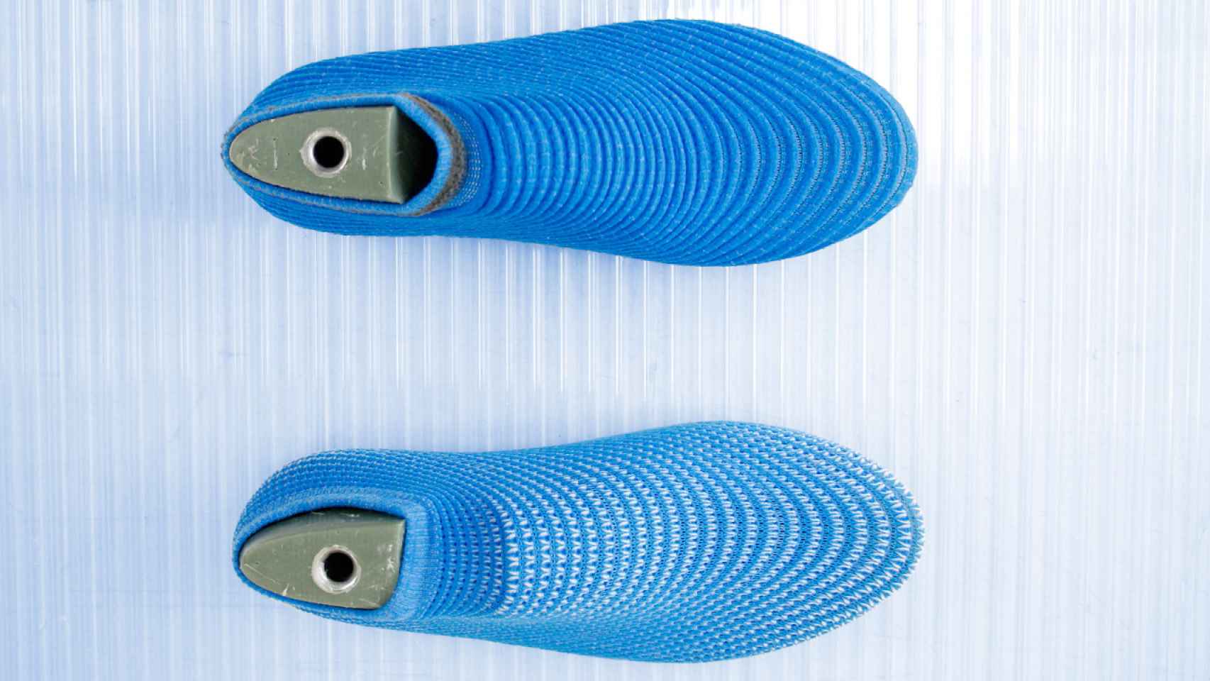 Zapatillas tejidas con técnica circular
