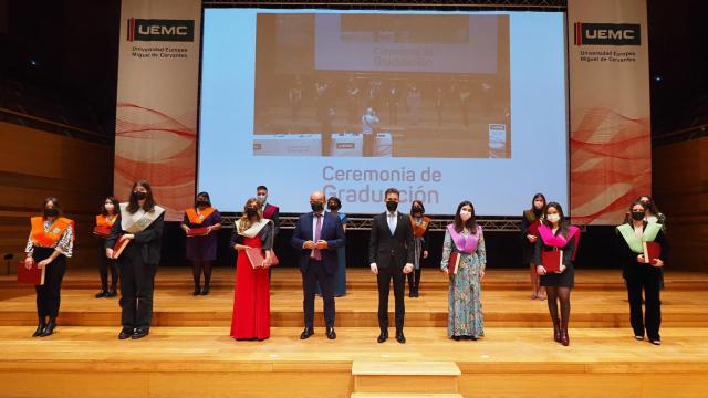 La UEMC celebra su acto de graduación con el periodista Ángel Expósito como padrino