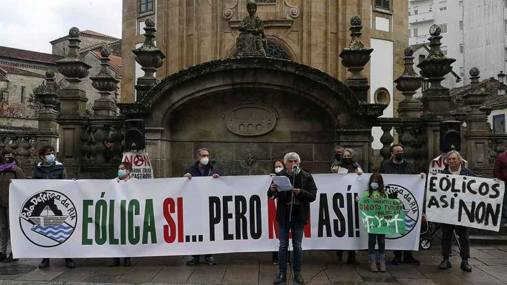Movilización en Pontevedra convocada por la Coordinadora Eólica Así Non