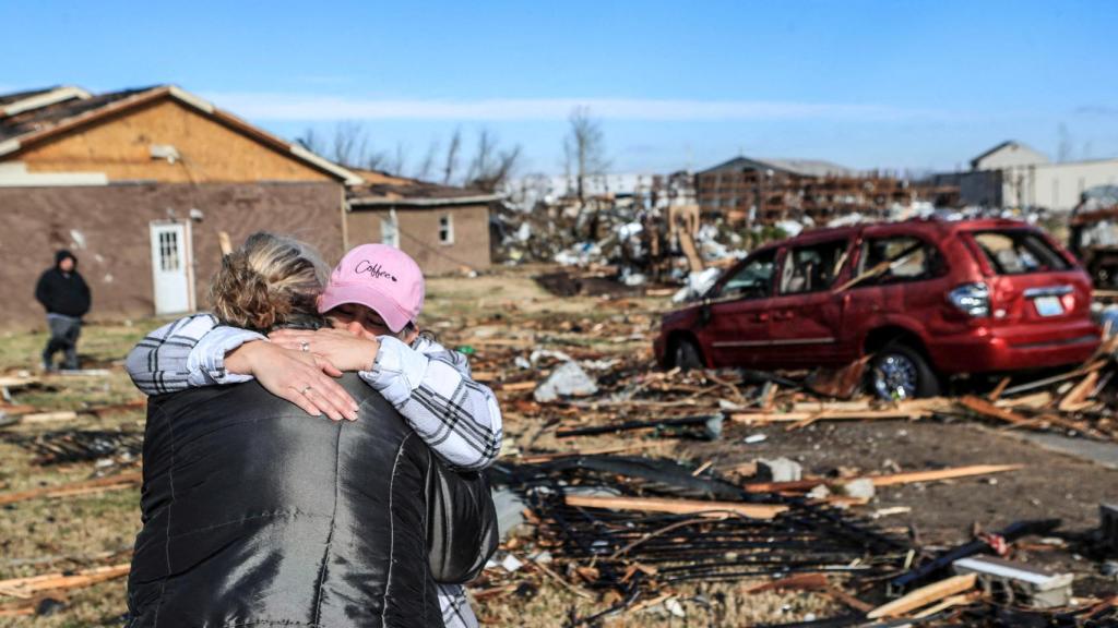 Los tornados devastan EEUU y dejan decenas de muertos y desaparecidos en  varios estados