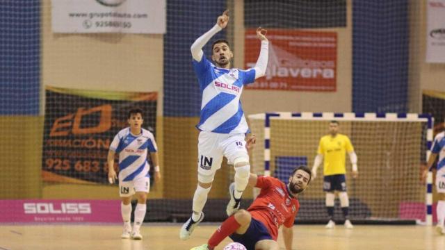 3-3 | Soliss Talavera y Mengíbar empatan en el Primero de Mayo