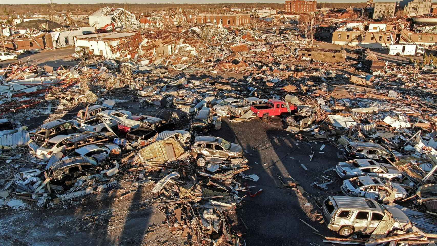 Imágenes de la destrucción en Kentucky.