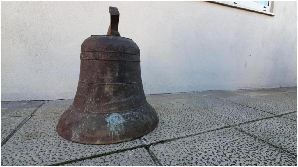 Campana robada en Ferrol.