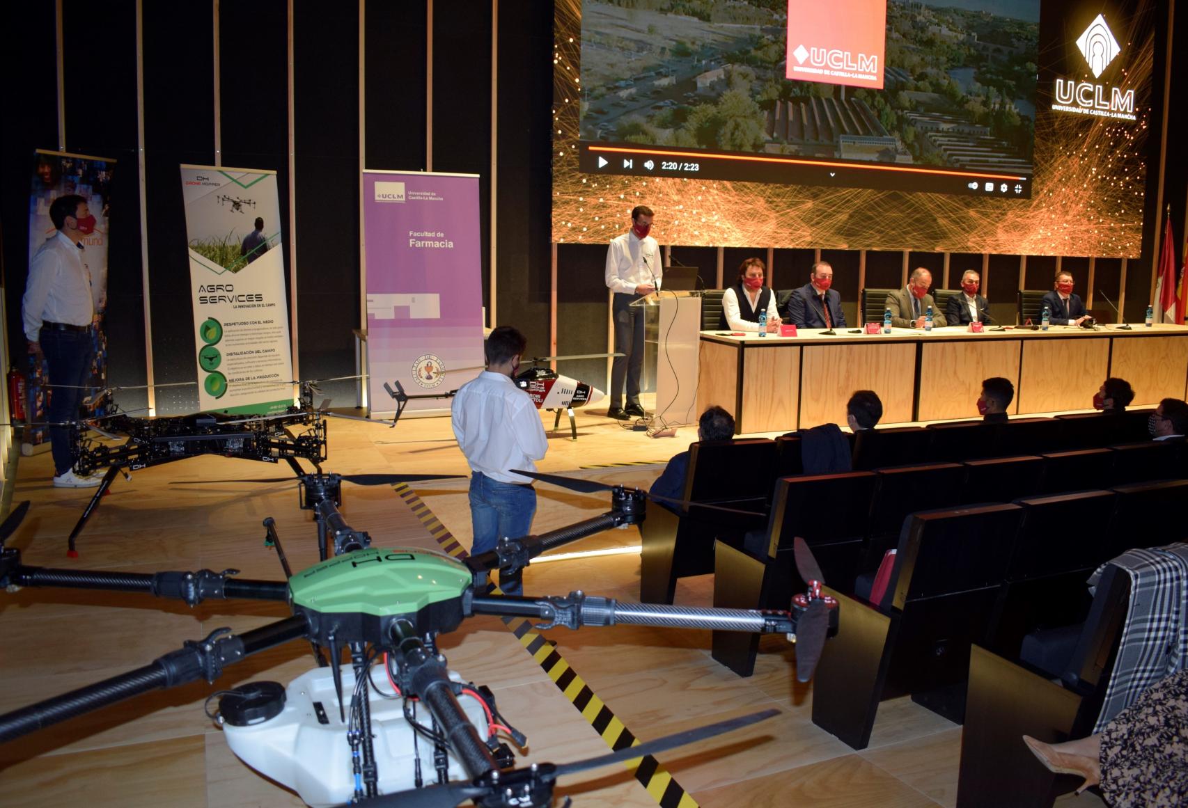 Acto de presentación del maillot del equipo Drone Hopper-Androni Giocattoli. Foto: UCLM
