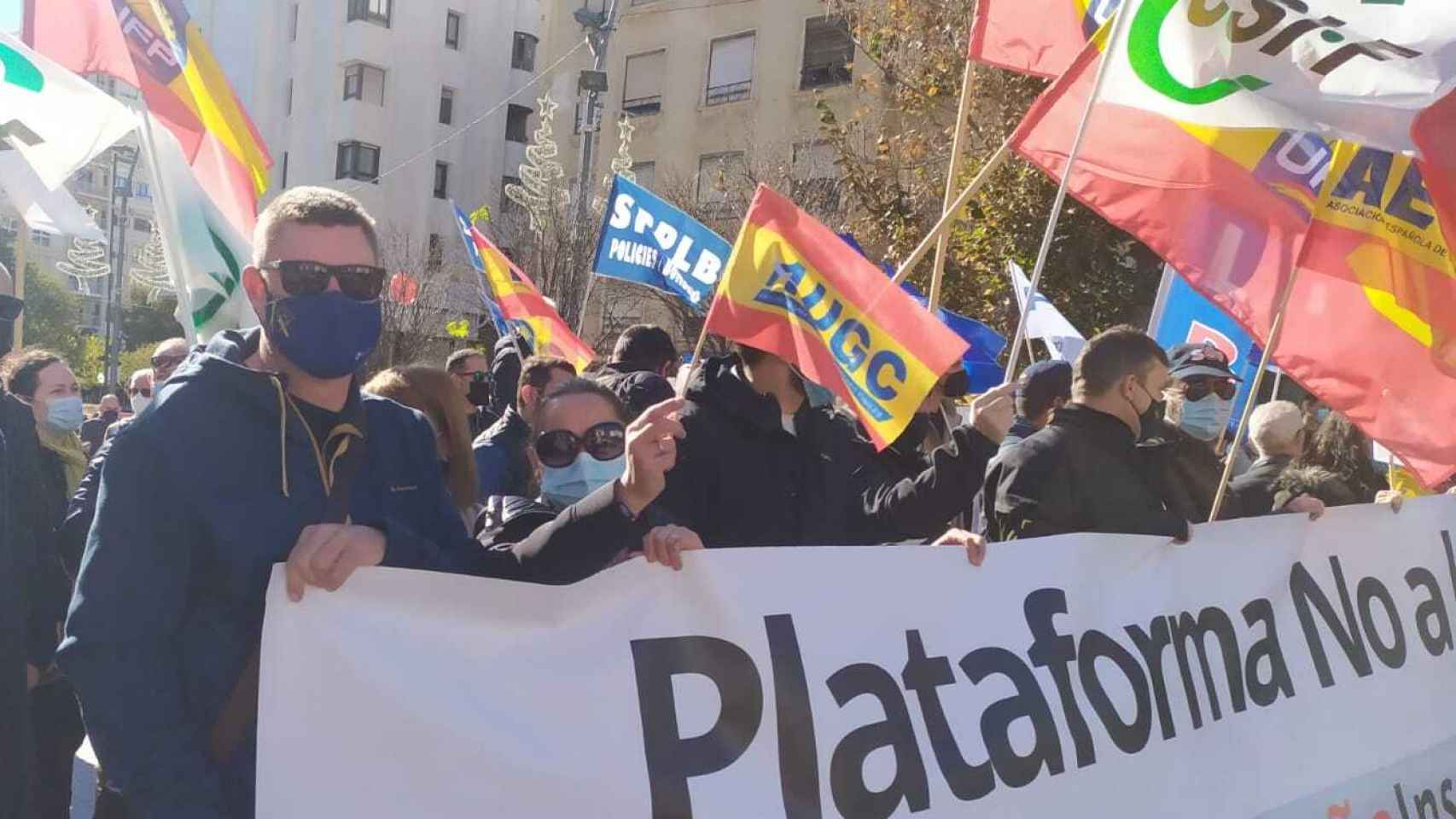Guardias Civiles de Alicante rompen relaciones con el Gobierno por los agravios de Marlaska