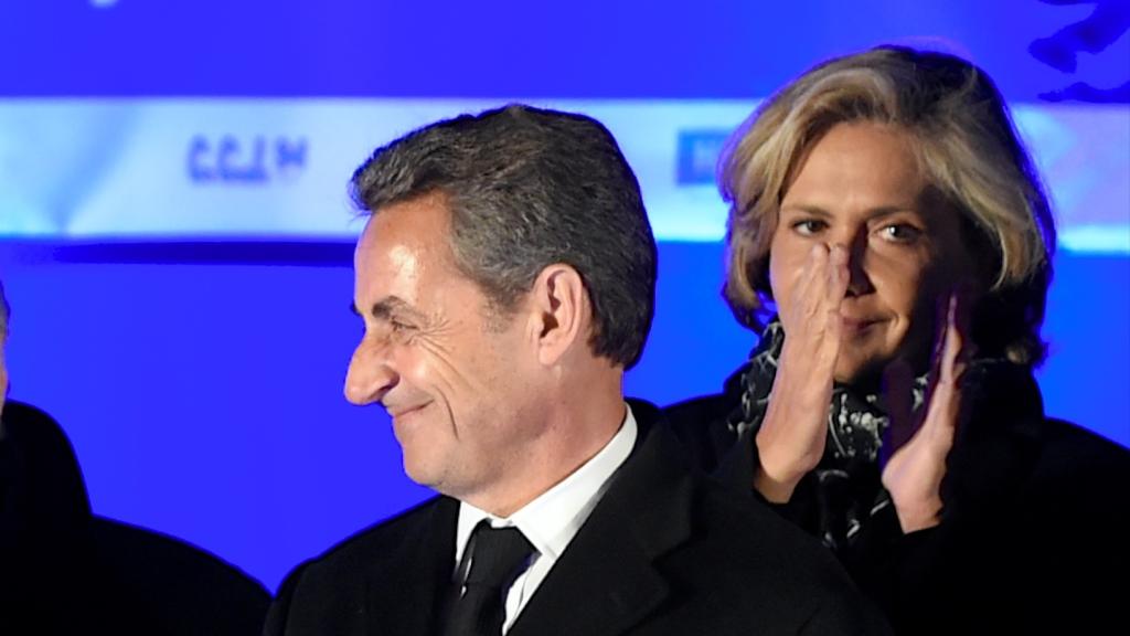 Pécresse, detrás de Sarkozy en un acto institucional.