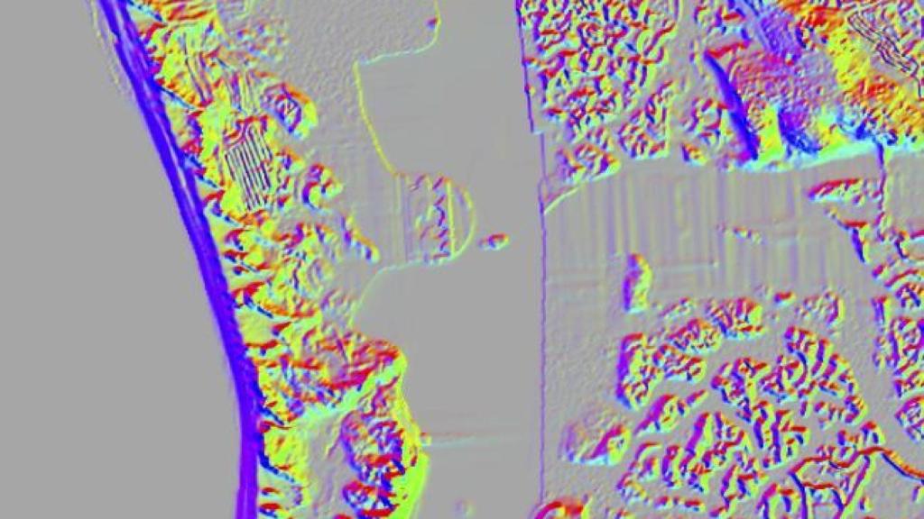 Principales estructuras y transformaciones del terreno detectadas en el área de la actual desembocadura del caño de Sancti Petri a partir del análisis de las imágenes PNOALIDAR.