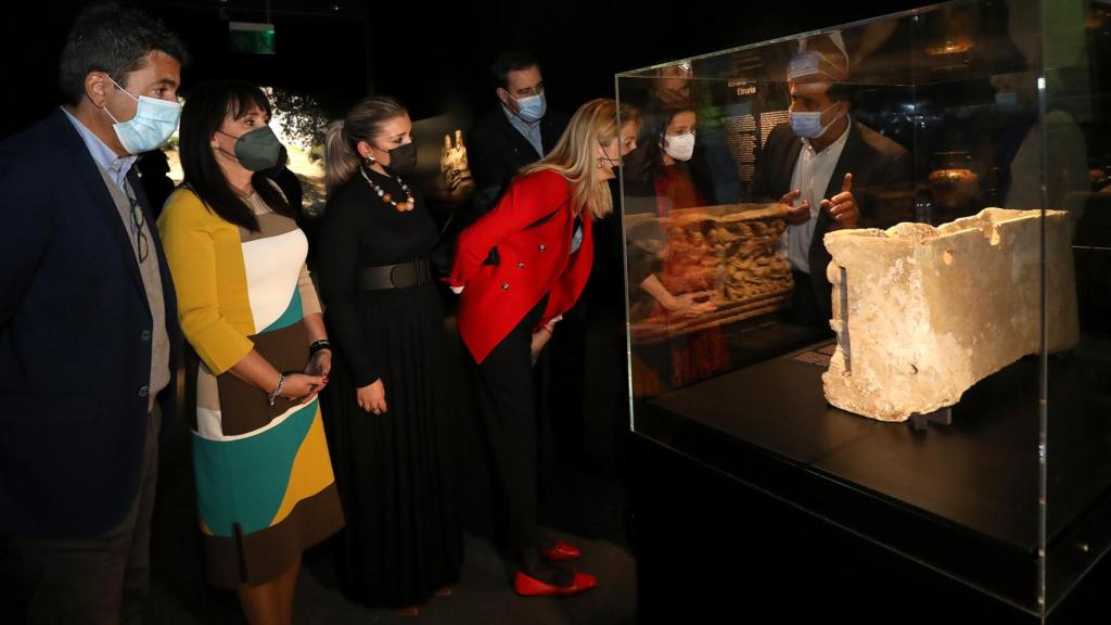 Carlos Mazón e Inés Arrimadas en su visita a Etruscos.