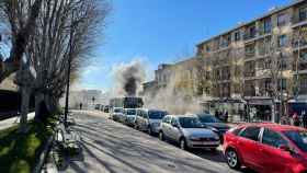 Imagen del incendio del vehículo en Salamanca / Foto: @JesuitinaSA