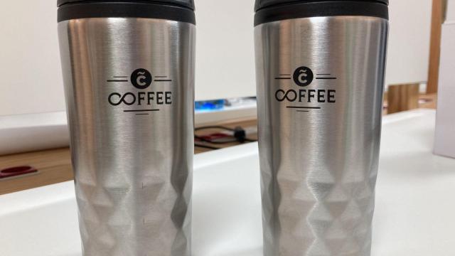 Termos gratis con el café para reducir los vasos de un solo uso en A Coruña