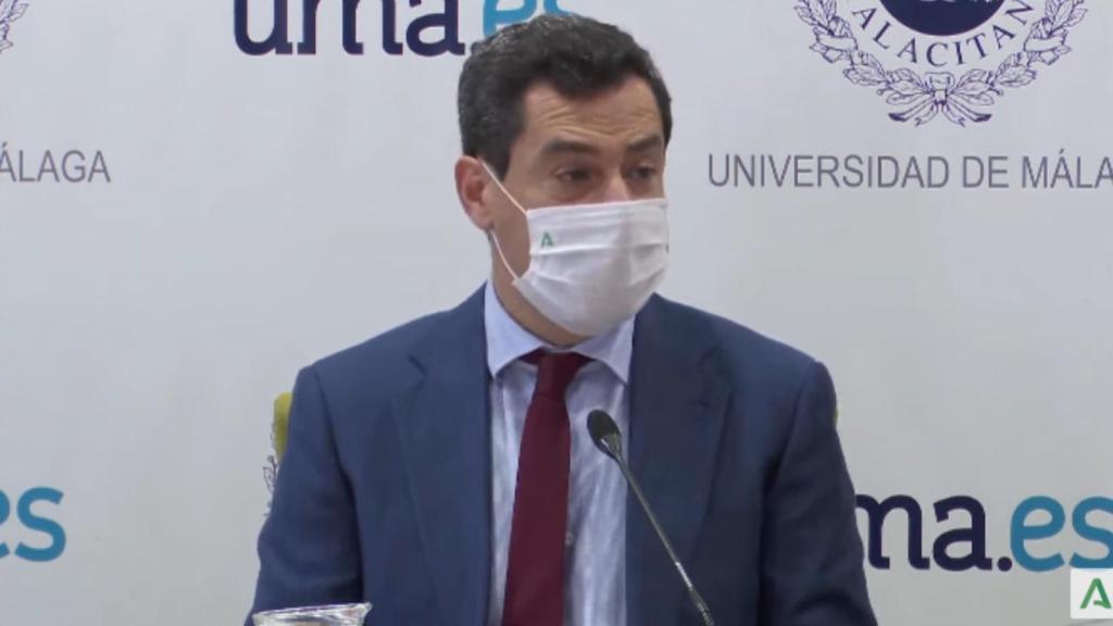 Juanma Moreno durante la presentación del centro de investigación.