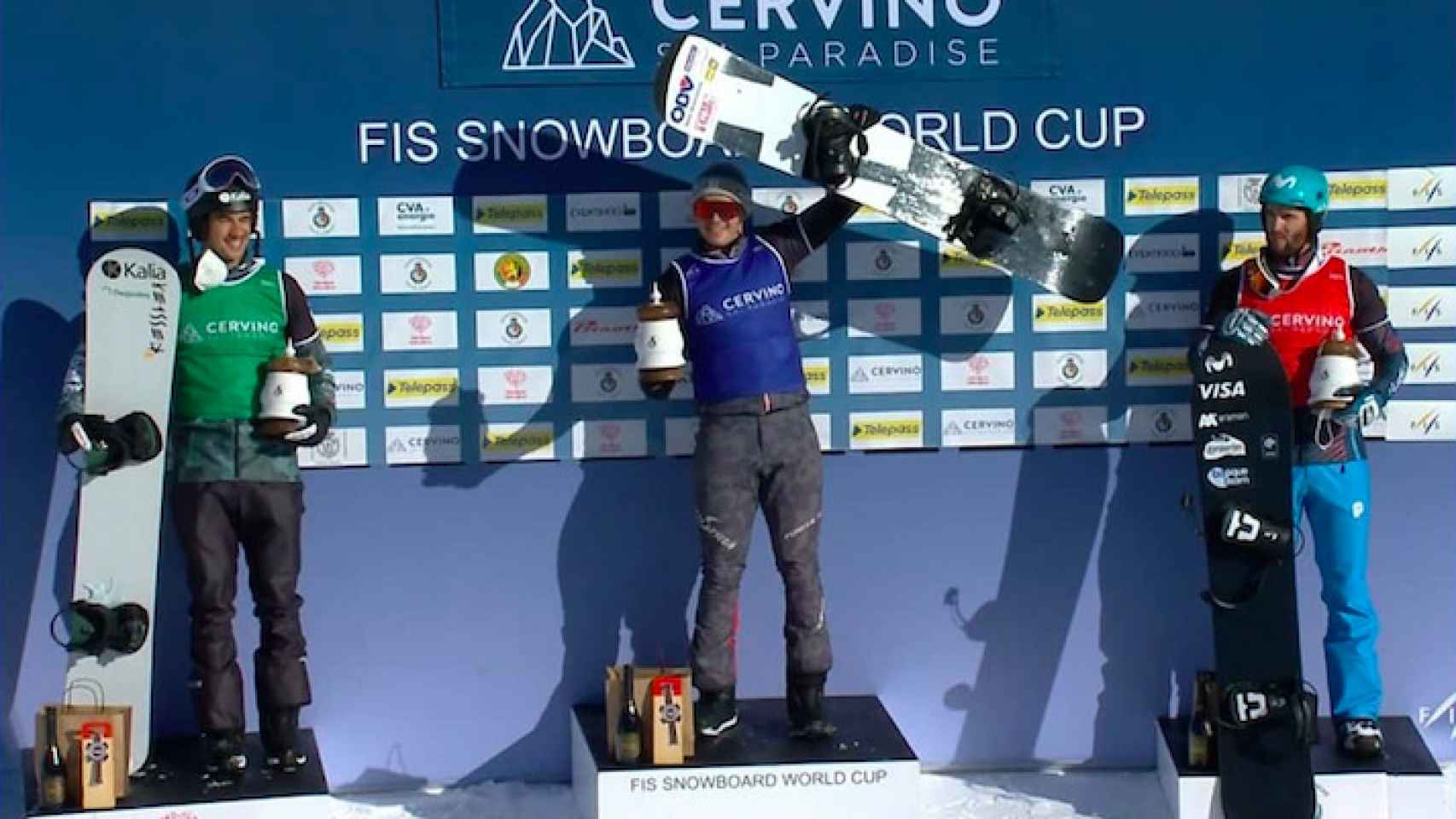 Podio de la Copa del Mundo de snowboard cross 2021 en Cervinia