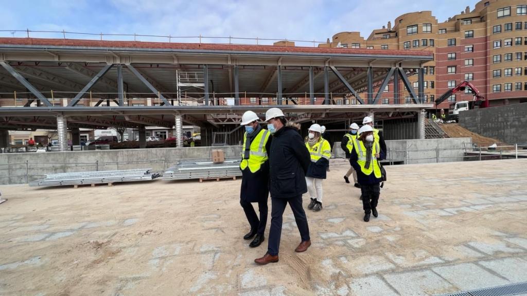 Puente durante su visita a las obras en Parquesol