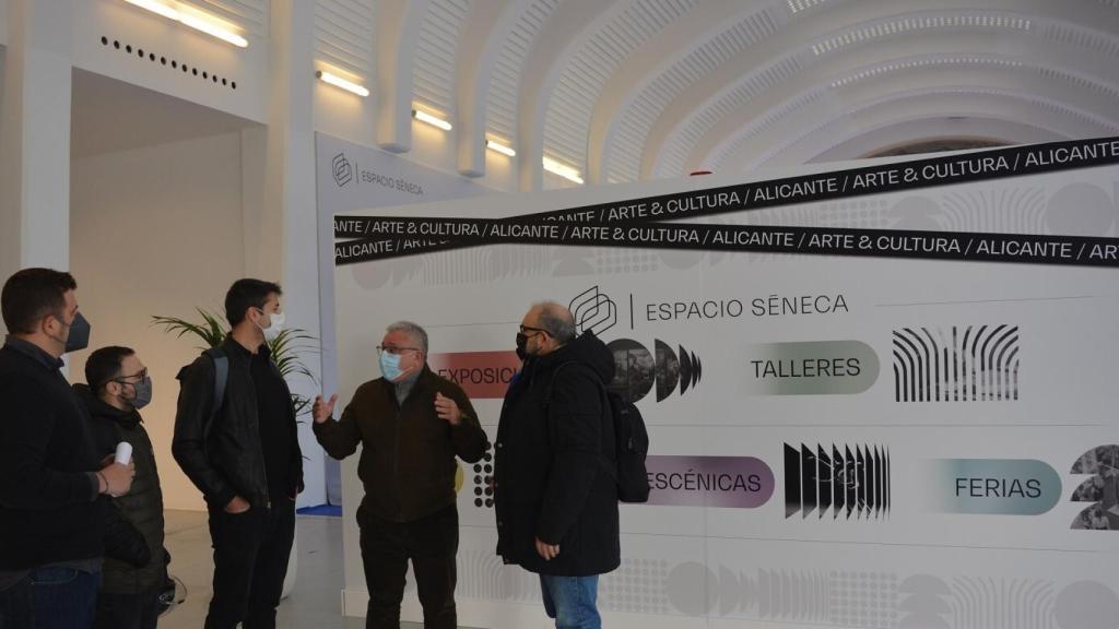 La presentación de Espacio Séneca se ha hecho con la música de Emerge Alicante Navidad.