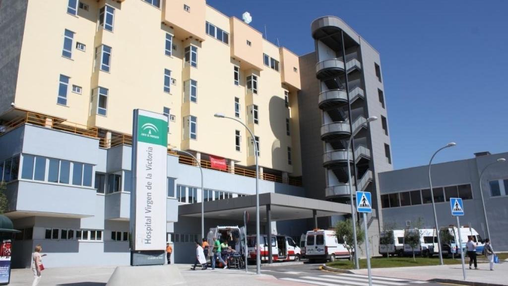 Una imagen del Hospital Virgen de la Victoria donde fue atendido.