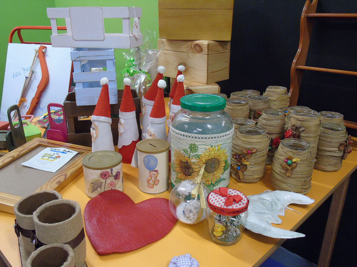 Algunos productos del mercadillo navideño del San Rafael.