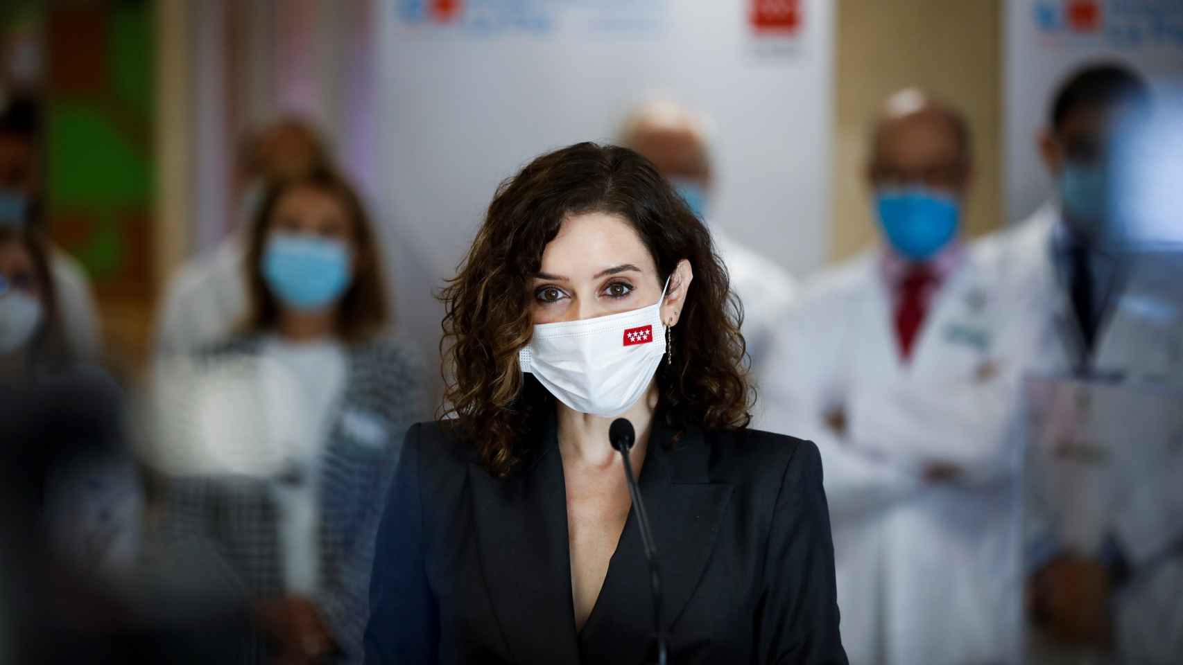 Isabel Díaz Ayuso, presidenta de la Comunidad de Madrid, en una visita al Hospital Carlos III.