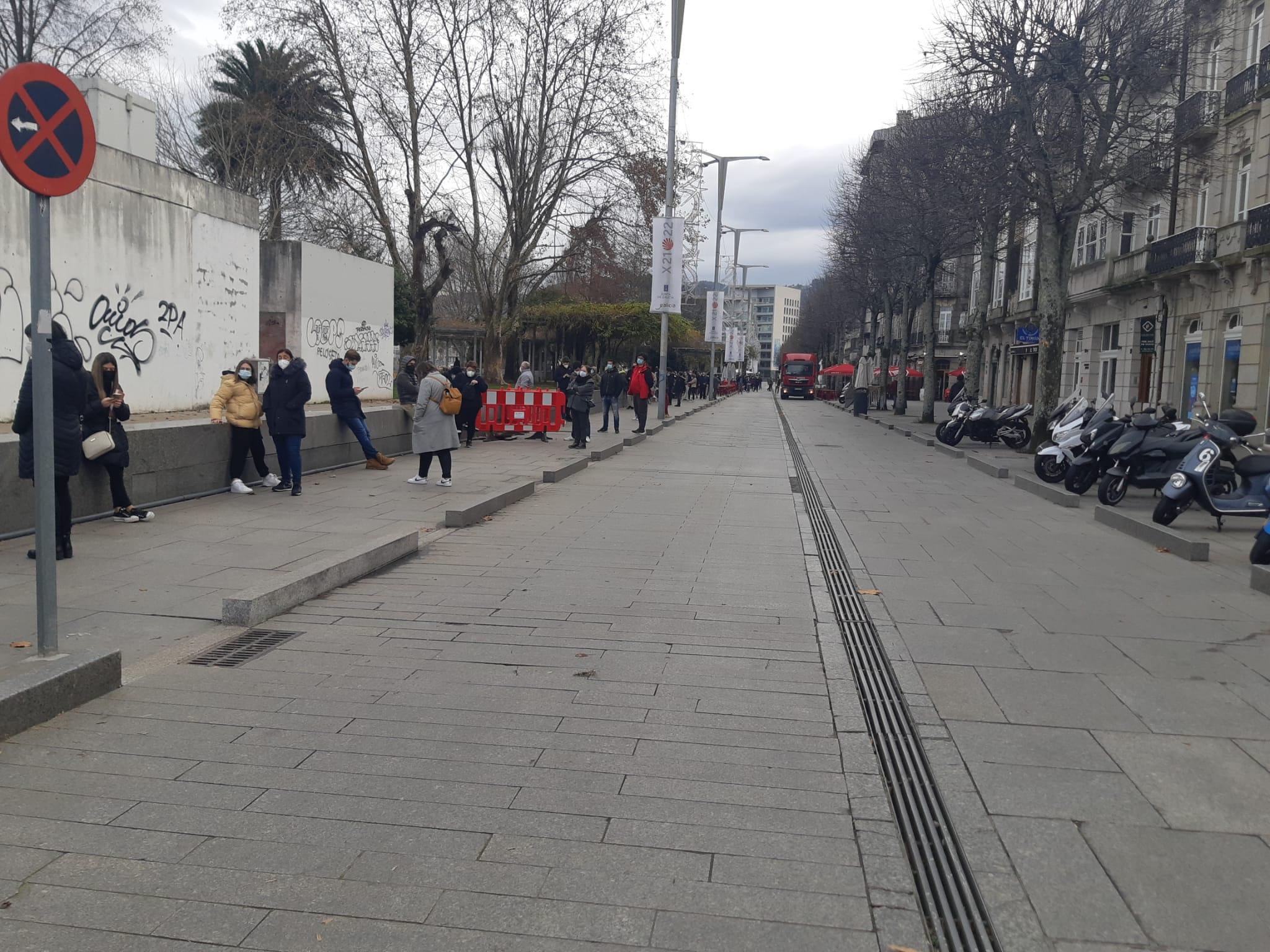 Colas en el entorno del Náutico de Vigo. Fuente: CEDIDA