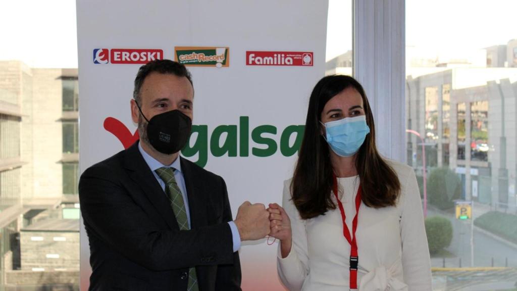 Básquet Coruña y Vegalsa-Eroski firman un acuerdo para potenciar la promoción del deporte