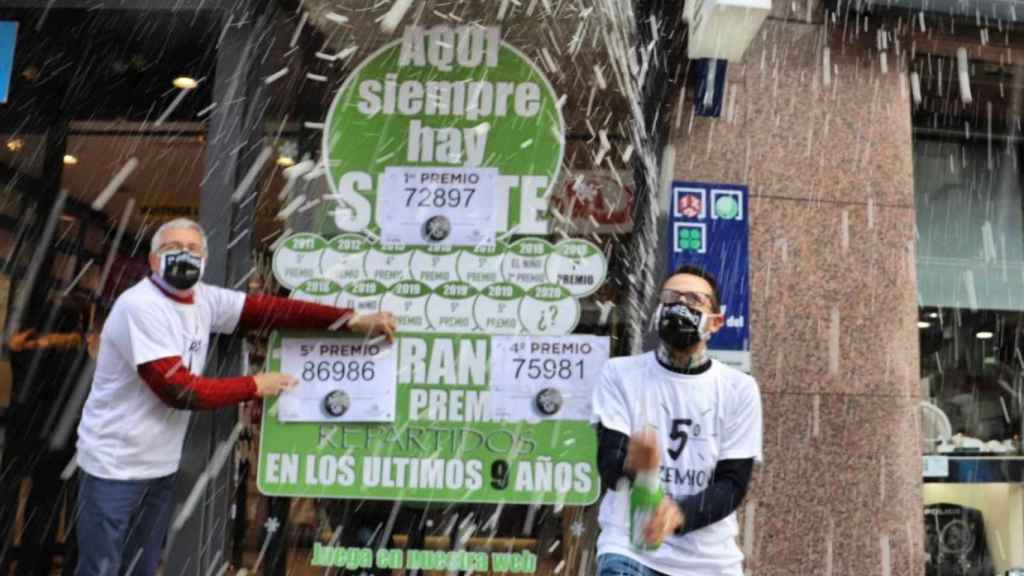 Celebración tras El Gordo de Navidad de 2020