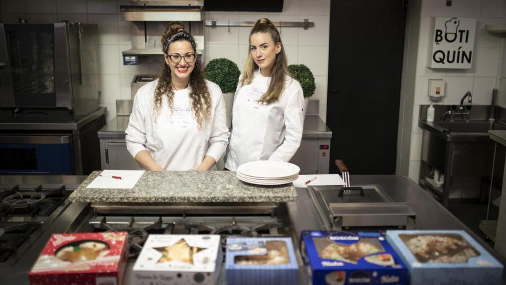 A la izquierda, Begoña Gardel y, a la derecha, Irene Amat, la mejores reposteras de España.