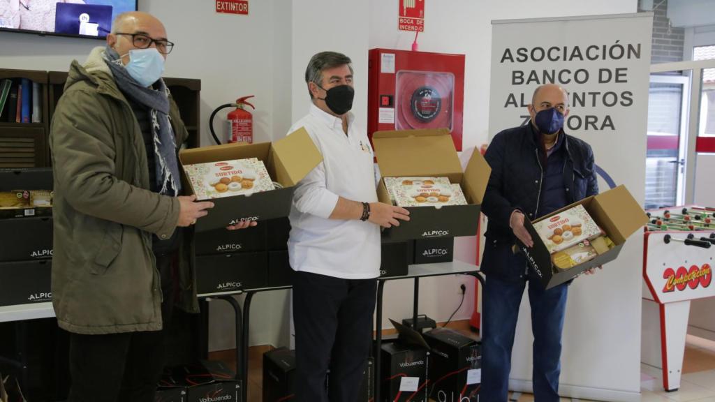 Cocina Solidaria, promovida por la Fundación Caja Rural y Azepam Foto: JL Leal | Ical