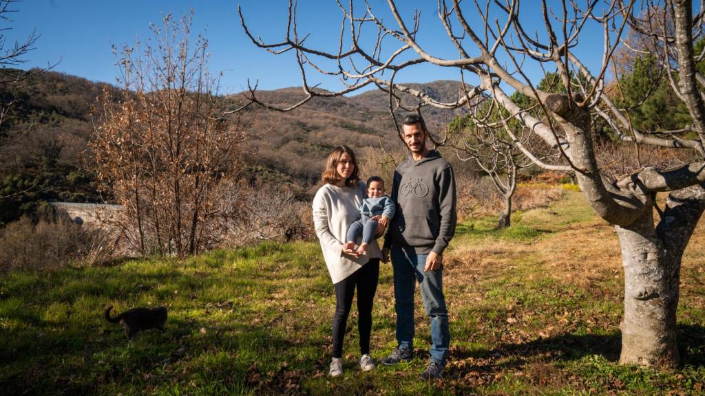 Alba Cervera, Eric Méndez y su hijo